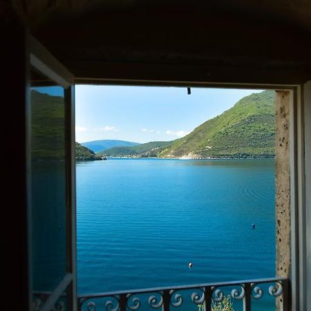 Apartment Waterline Perast Eksteriør billede